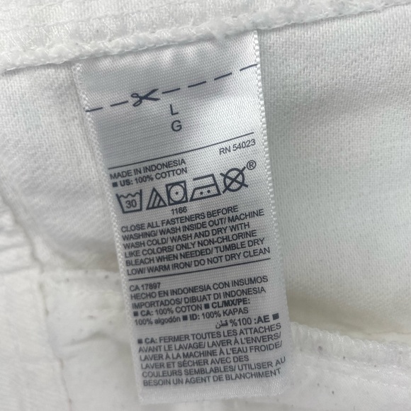 Old Navy White Distressed Jean Jacket - Picture 3 of 11